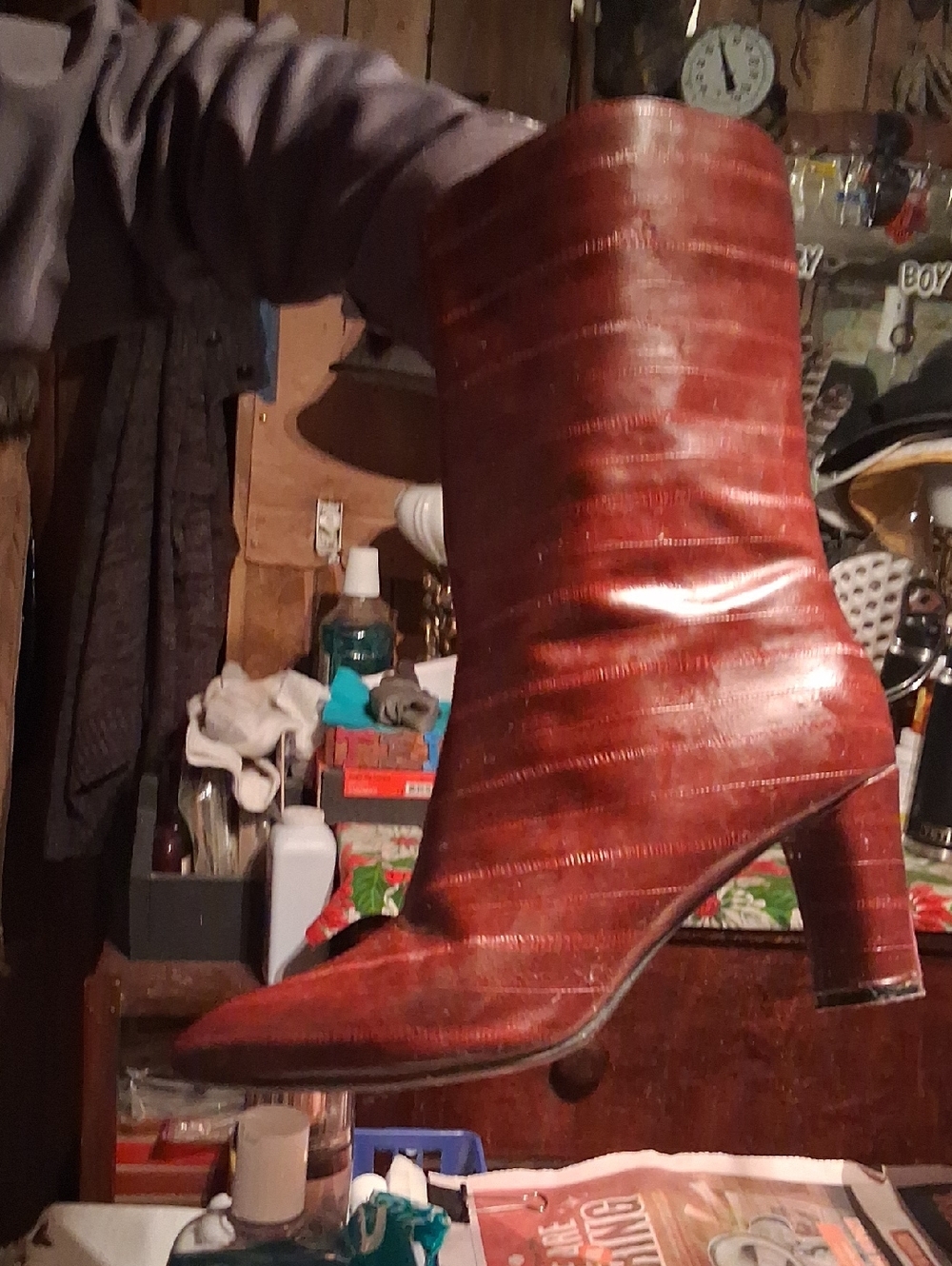 Women's Burnt Red Pointed-Toe Mid-Calf Heeled Boot